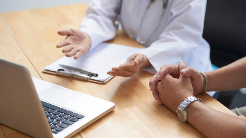 Hospitais privados investem valor recorde e aumentam atividade em 2025