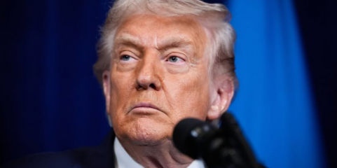 Trump investiga 13 estados que exigem que planos de saúde cubram o aborto