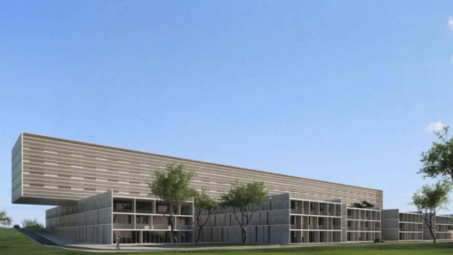 Obras de infraestruturas de novo hospital em Évora sem margem para falhas - ministra