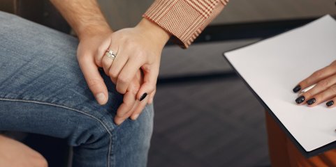 Residentes de Macau evitam procurar apoio psiquiátrico - Serviços de Saúde