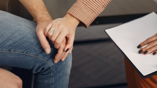 Residentes de Macau evitam procurar apoio psiquiátrico - Serviços de Saúde