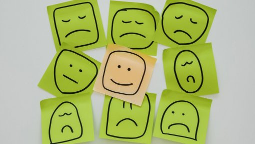 Mau tempo: Universidade de Coimbra lança guia para promover estabilidade emocional