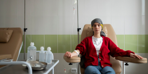 Cientistas testam tratamento mais eficaz contra cancro com menos doses de quimioterapia