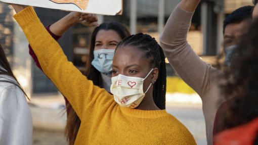 Profissionais de saúde moçambicanos em greve acusam Governo de incumprimento de acordos