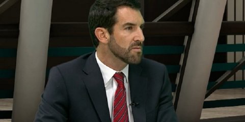 Ofyalmologista alerta para impacto dos telemóveis na visão e para riscos da desinformação