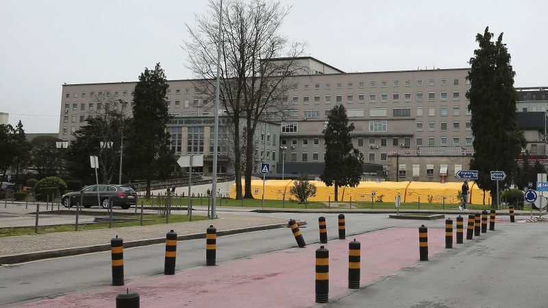 Parto à porta do Santa Maria prova necessidade de urgência regional - ministra