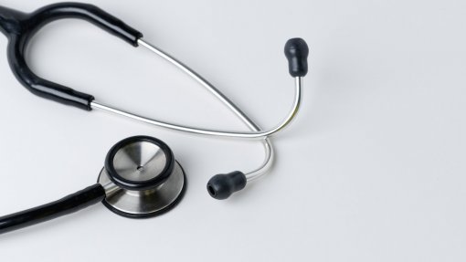 Prémio Jornalismo em Saúde distingue Helena Neves e Sofia Neves