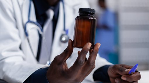 São Tomé e Príncipe com falta de especialistas e verbas para aquisição de medicamentos – ministro