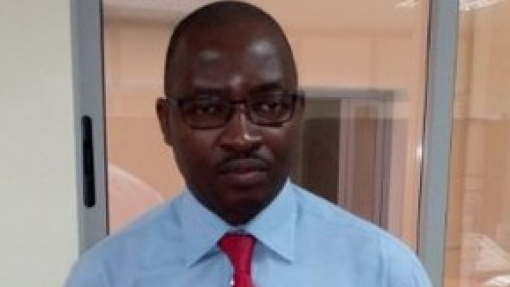 Angola anuncia seis mil novas vagas na saúde para cobrir necessidades do setor