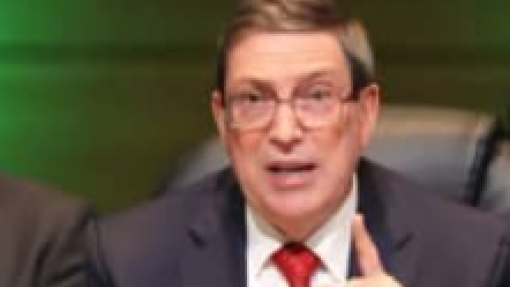 Cuba acusa EUA de pressões contra programa de médicos no estrangeiro