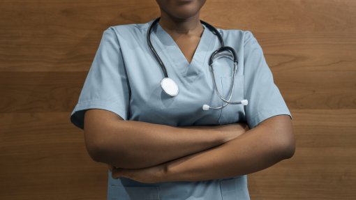 Médicos da diáspora iniciam missão com 70 profissionais para cirurgias em Cabo Verde