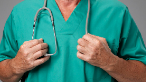 Ordem vai pedir ao MP identificação de enfermeiro detido por suspeita de abuso sexual