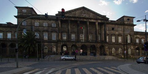 ULS Santo António no Porto considera pagamentos a Castro Alves "absolutamente legais"