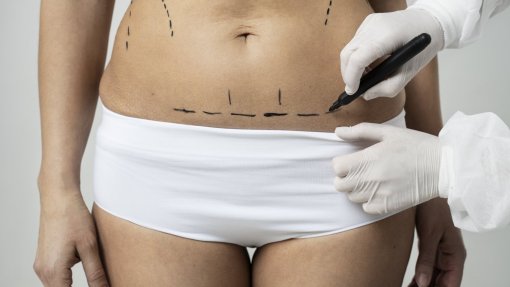 Regulador mandou suspender atividade em 19 estabelecimentos de saúde ligados à estética