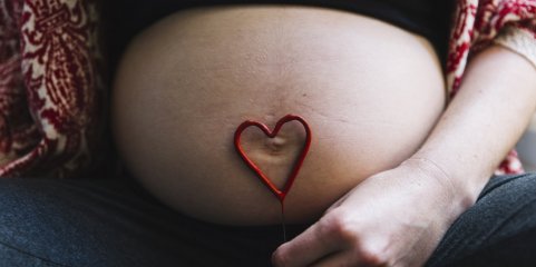 Direção do SNS e enfermeiros em desacordo sobre projeto de gravidez de baixo risco