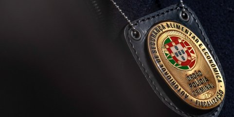 ASAE apreende aperitivos e batatas fritas em ação contra tóxico formado na confeção