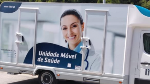 Unidade móvel de saúde percorre o país durante dois meses para detetar fatores de risco