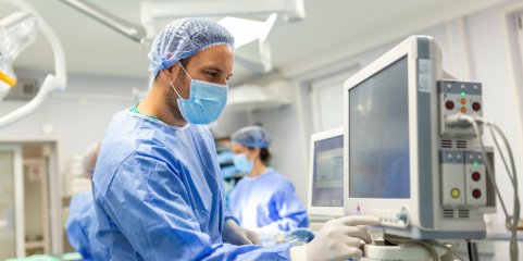 Oito dos 33 hospitais com Equipa de Emergência Interna têm falhas no sistema de alerta