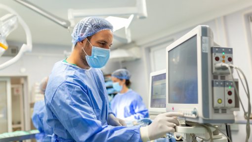 Oito dos 33 hospitais com Equipa de Emergência Interna têm falhas no sistema de alerta