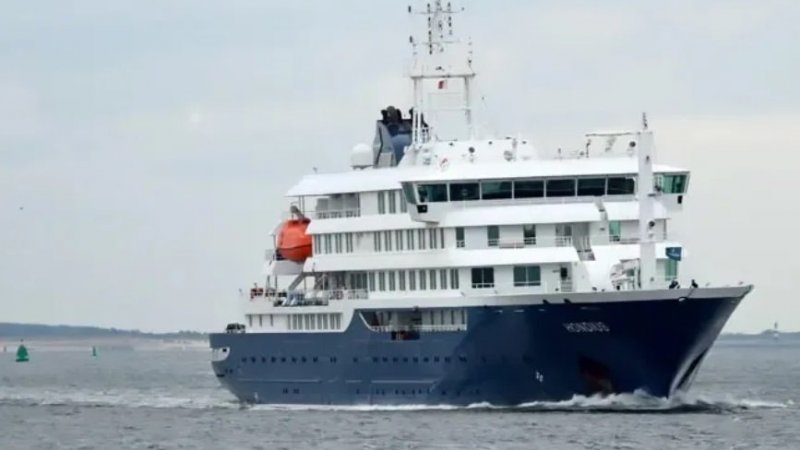 Dois aviões ambulância aterram em Cabo Verde para socorrer cruzeiro Hondius