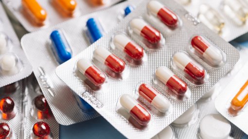 Autoridades impedem entrada em Portugal de mais de 26 mil medicamentos ilegais