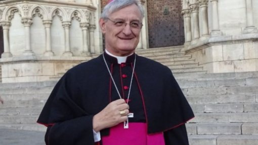 Núncio apostólico em Portugal visita doentes e diz que fé “não elimina” a dor, mas “ilumina”