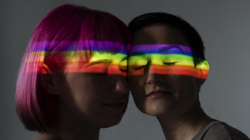 Descriminalizar "terapias de conversão" põe em risco apoio a pessoas LGBTI - APAV