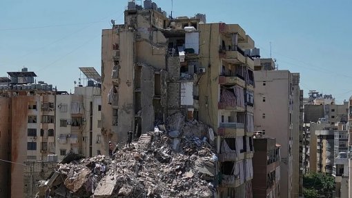 Médio Oriente: Sete profissionais de saúde feridos em ataque israelita perto de hospital libanês