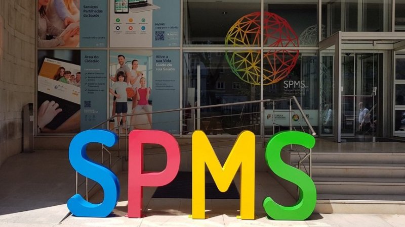 IL pede audição urgente no Parlamento do presidente dos Serviços Partilhados do Ministério da Saúde