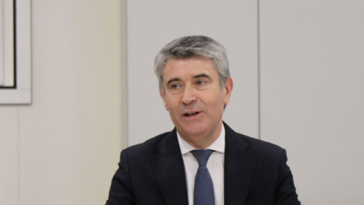 PS acusa Governo de teimosia na inflação, Montenegro lembra opções de Costa