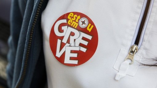 Greve dos enfermeiros na ULS da Arrábida com adesão de 70% nos hospitais - Sindicato
