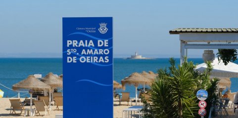 Interditada praia de Santo Amaro de Oeiras devido a foco de poluição