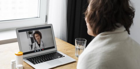 Ministra da Saúde defende a necessidade de regulamentar a telemedicina
