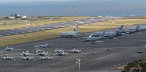BE exige explicações à República e Açores sobre contaminação na Base das Lajes