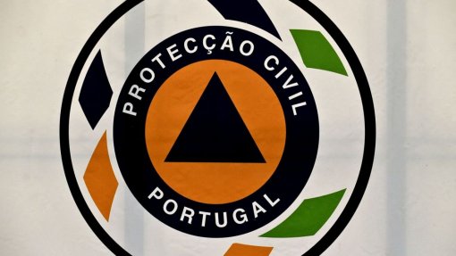 Operadores de comunicações da Proteção Civil em greve, mas socorro está garantido