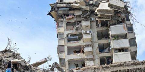 Venezuela/Sismo: Número de mortos sobe para 1.450