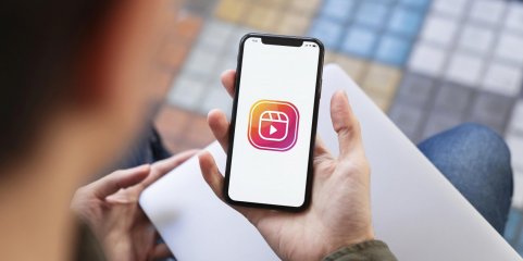 Comissão Europeia conclui que ‘designs’ do Facebook e Instagram viciam