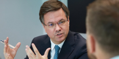 Governo antecipa meta de 100% de serviços digitais para 2029 - ministro