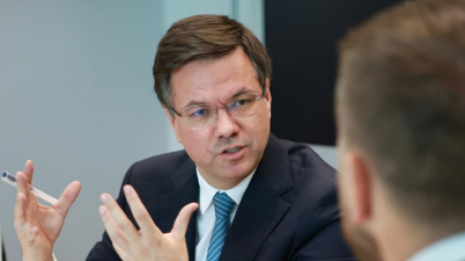 Governo antecipa meta de 100% de serviços digitais para 2029 - ministro