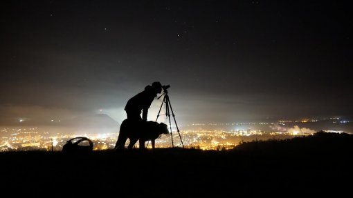Astrofísico alerta para uso de óculos certificados na observação de eclipse solar