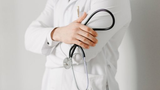 Sindicato considera incompreensível quatro meses para colocação de médicos de família