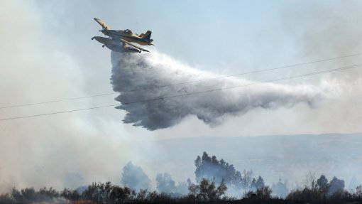 Mais de 50 concelhos do interior e do algarve em perigo máximo de incêndio