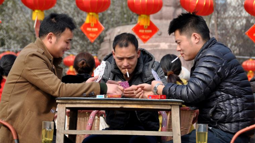 Mulheres chinesas reacendem debate sobre endurecimento da lei antitabaco
