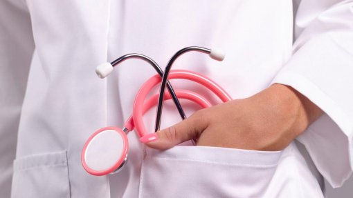 ULS do Algarve já pode alojar médicos num T2 em Albufeira ao abrigo de protocolo