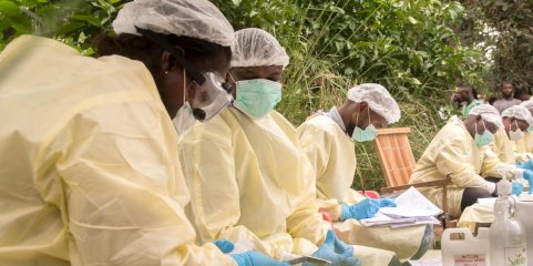 Ébola: EUA destinam mais 242 milhões de dólares no combate à epidemia na RDCongo