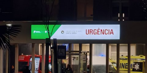 Bebé de 22 meses que caiu de um 4º andar nas Caldas da Rainha morre no hospital