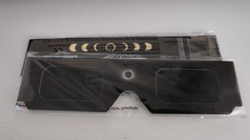 Farmácias vão receber na quarta-feira mais óculos para observar eclipse