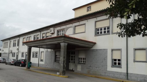 Hospital de Oliveira de Azeméis parcialmente fechado devido a infestação de baratas