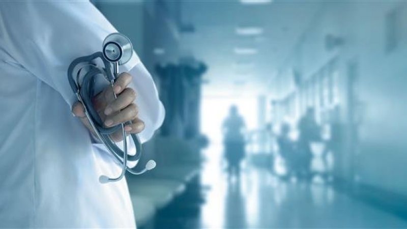 Internato médico terá 2.400 vagas em 2027