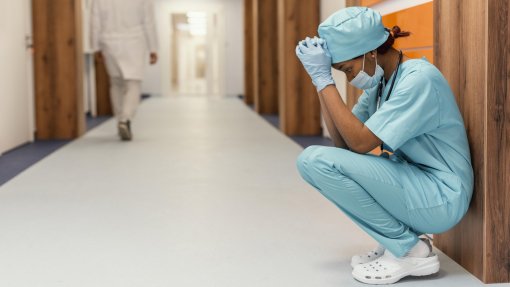 Assédio laboral em serviços de saúde no Norte afeta sobretudo médicas e hospitais públicos - sindicato